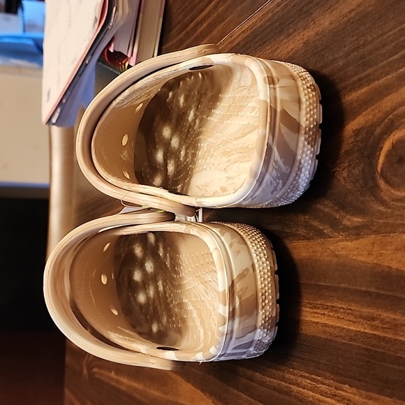 Brand new Baya Marbled Clog Crocs Men's 6/ Women's size 8 - Picture 3 of 7